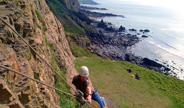  Escalada en roca costera 